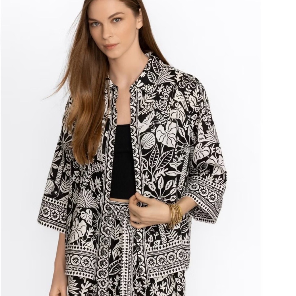 Johnny Was Luciana Kimono Sleeve Shirt. Large.